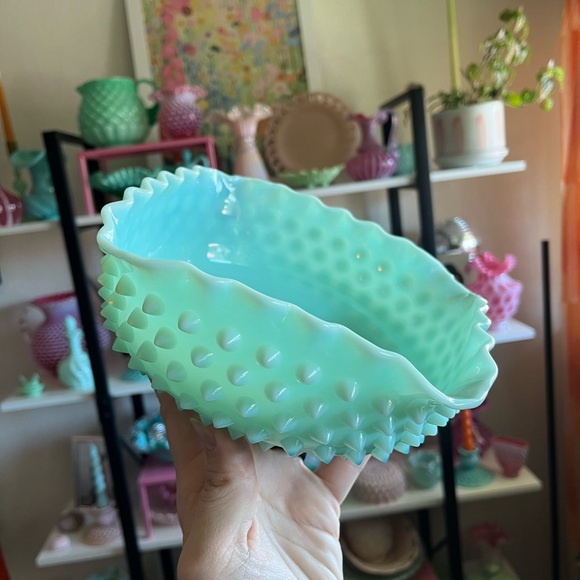 Fenton pastel green blue hobnail milk glass ruffled berry bowl / rare! - Picture 8 of 14